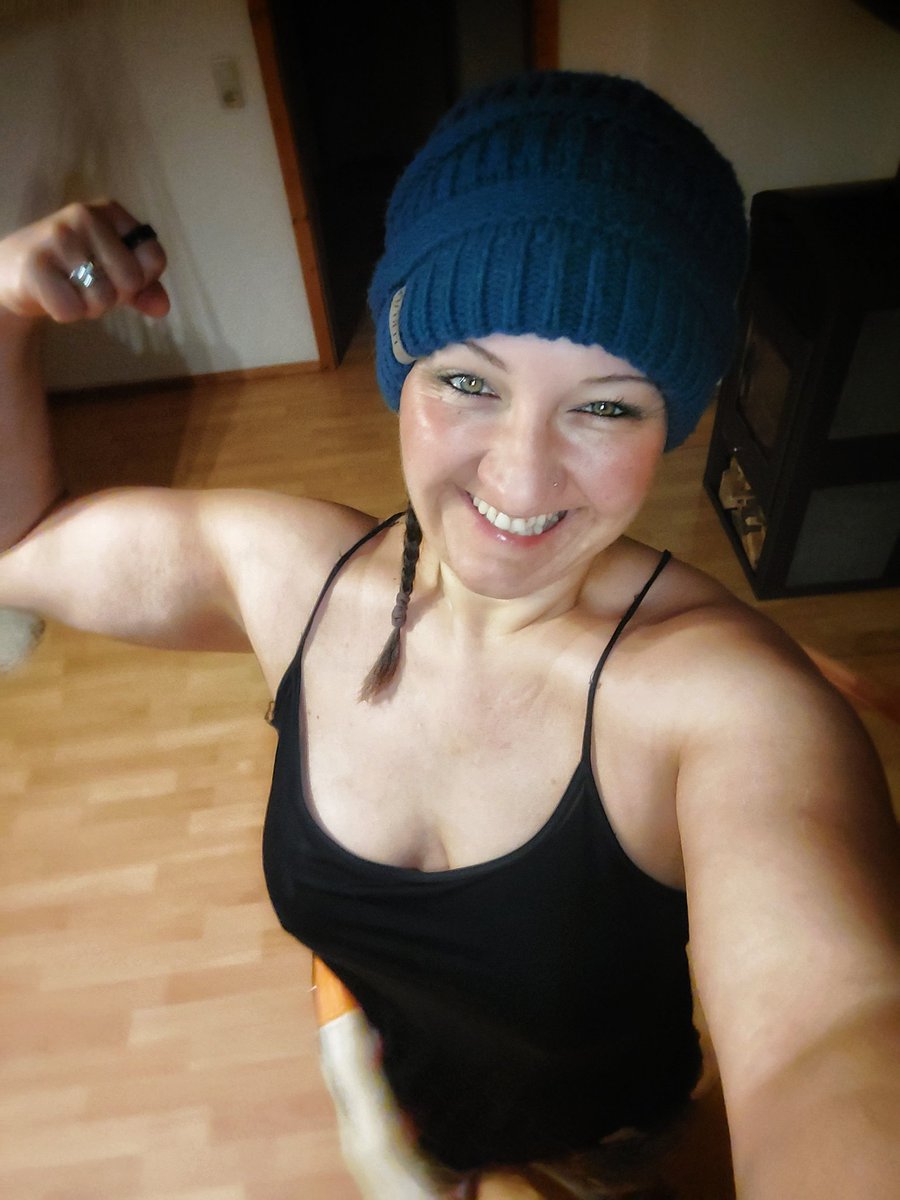 Happy #flexfriday #peakers!
Wish you all a wonderful weekend 🥰💙🙏
@CoachValbo @SamHeughan @MyPeakChallenge @GermanPeaker @HomeGymPeakers @hulahooppeakers @RoadtripPeakers @MountainPeakers @YogaPeakers #mpc2023 #proudpeaker #keeponpeaking #peakerfamily #peaker4life