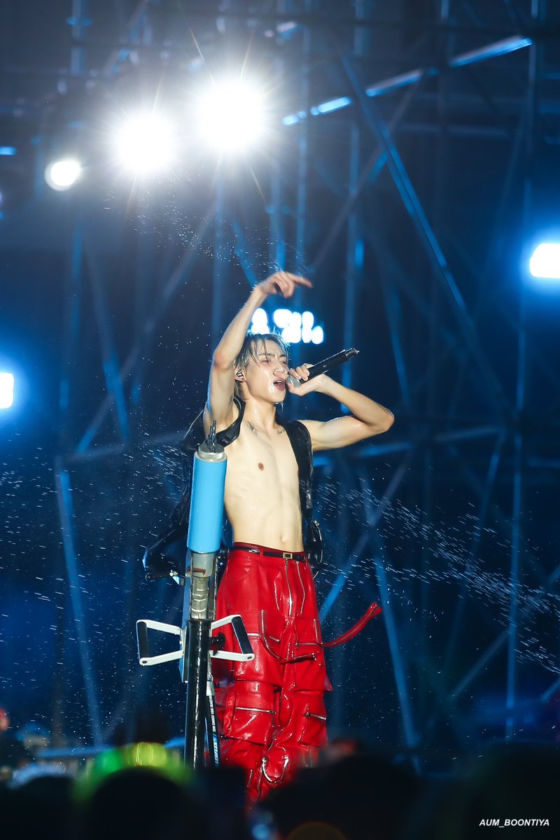 aum_boontiya's tweet photo. 230414  - หล่อสะบัด 💦

@BamBam1A #BamBam
#WaterbombBKK2023 
#WaterbombBangkok2023 https://t.co/JRhRMUms3w