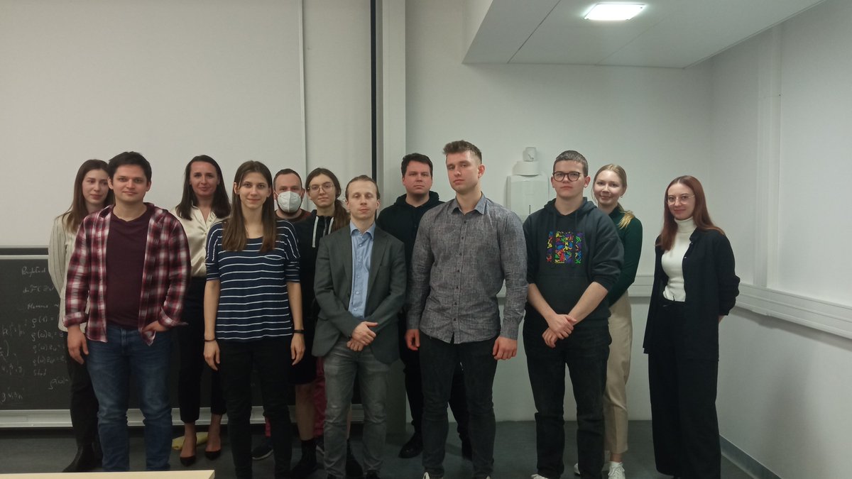 knof_uw's tweet photo. Yesterday we met with dr Katarzyna Skonieczna and Oktawia Rębisz
who told us about laser vision correction.
Thank You for coming! https://t.co/AWhRXIqvGV