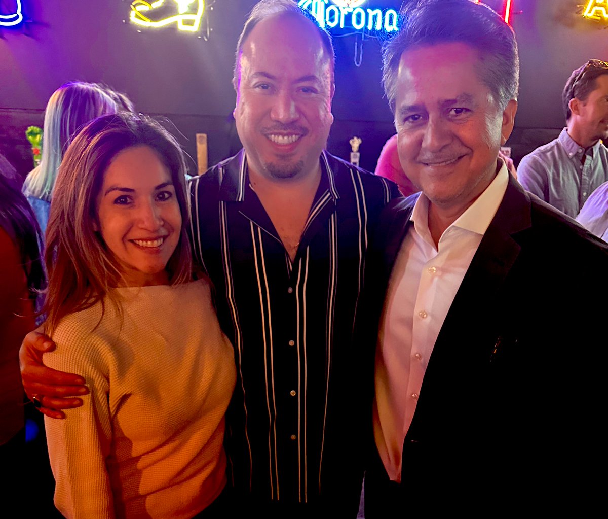 Great seeing <a href="/InnovareSIP/">Innovare</a> investors &amp; friends <a href="/MarcosCGonzalez/">Marcos C. Gonzalez</a> &amp; <a href="/SamaraMHernandz/">Samara M Hernandez</a> this week! 🫶🏼
#Follow <a href="/ChingonaVC/">Chingona Ventures</a> &amp; <a href="/VamosVentures/">VamosVentures</a>