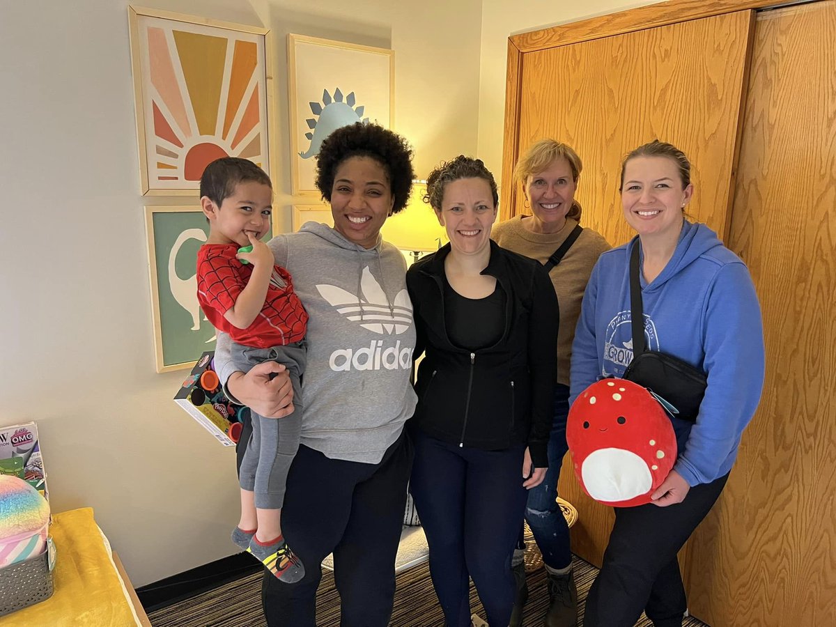 waysidecross's tweet image. GOD IS GOOD! #BlessedAndGrateful  to have friends, volunteers &amp;amp; churches who wrap around and support our ministries to improve the quality of life and services for our people in need. #Thanks Compass Church for renovating one of our graduate apartments.  waysidecross.org/lifespringwome…