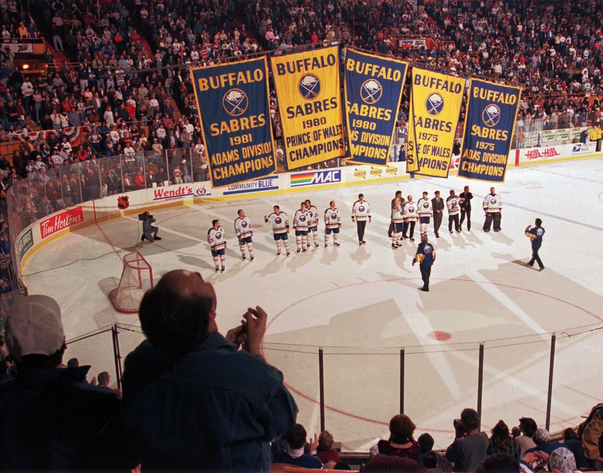 StephieKonicki's tweet photo. If you ever went to a Sabres game here, you were lucky 💛💙 #buffalove #theaud https://t.co/6LqM36oCUu