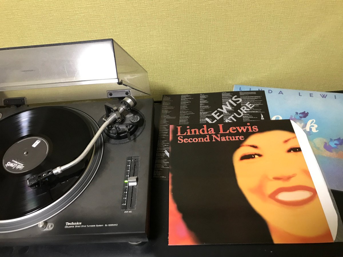もちろん Lark もいいけど😉リアルタイムでの新作として、出会いのアルバムとして聴いた✨これも同じくらい好きなんだよね❤️

#LindaLewis
#SecondNature