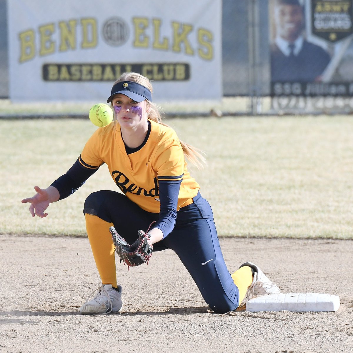 PhotoTime tweet media