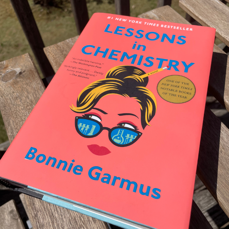 textbookxdotcom's tweet photo. Book Recommendation Alert! Lessons in Chemistry by Bonnie Garmus
follows Elizabeth Zott, who is a brilliant chemist in the late 50s and early 60s. https://t.co/7jmXIYhldM