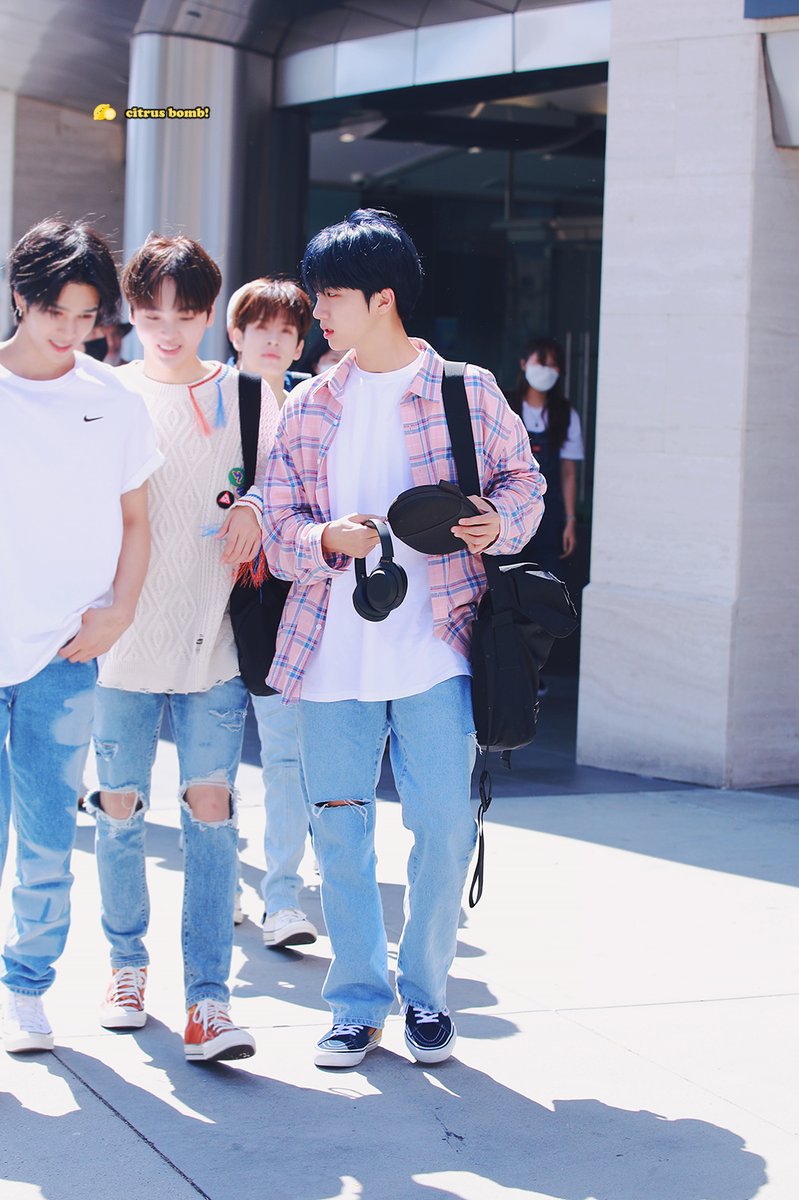 citrusbomb_wj's tweet photo. 3주년 축하해 원진아. 잘 표현은 안해도 항상 사랑한단다.

#CRAVITY #크래비티 
#WONJIN #원진 
#아름답게_물들인_크래비티의_3년 
#러비티와_함께_채워나갈_네번째_페이지 https://t.co/GyZkefXni9