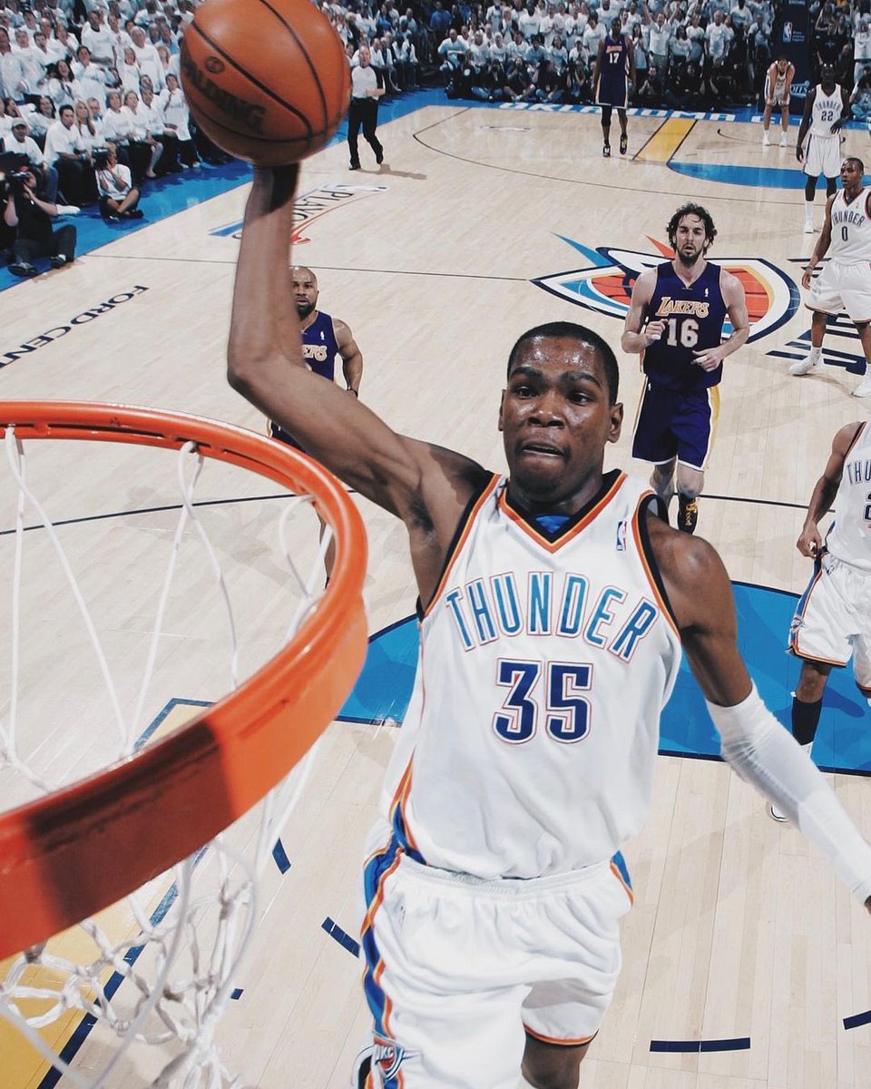 Kirk Goldsberry on X: Kevin Durant is the 1st 55-40-90 player in NBA  history. Durant 2022-23, 56% FG, 40% 3P