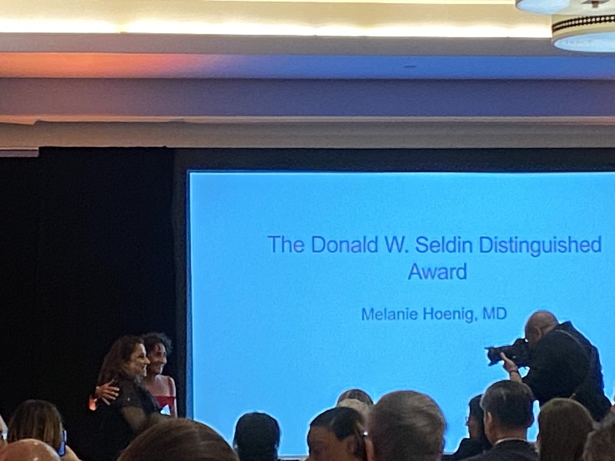 An amazing evening hosted by @sylviaerosas @NKF_NephPros honoring so many incredible forces in #nephrology, including @BID_NephFellows own @melhoenig. Congratulations to all of the awardees! @rajmehrotra1122 @Delgadockdny @tpurnell1908 #NKFClinicals