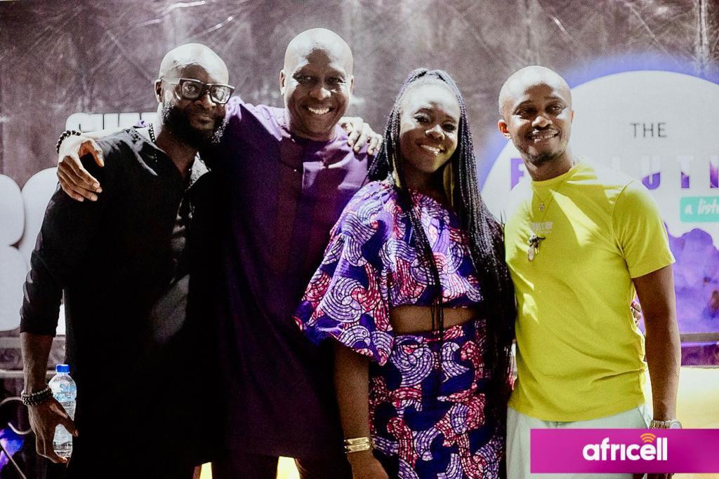 CreativehubAfr's tweet photo. Phew, it’s FRIDAY!!
Let’s flashback to @ShadowBoxxer's listening party hosted at  #creativehubafrica.
#cha #reimaginecreativity #creativehubsl #salone #creativity https://t.co/pJHstSInBs