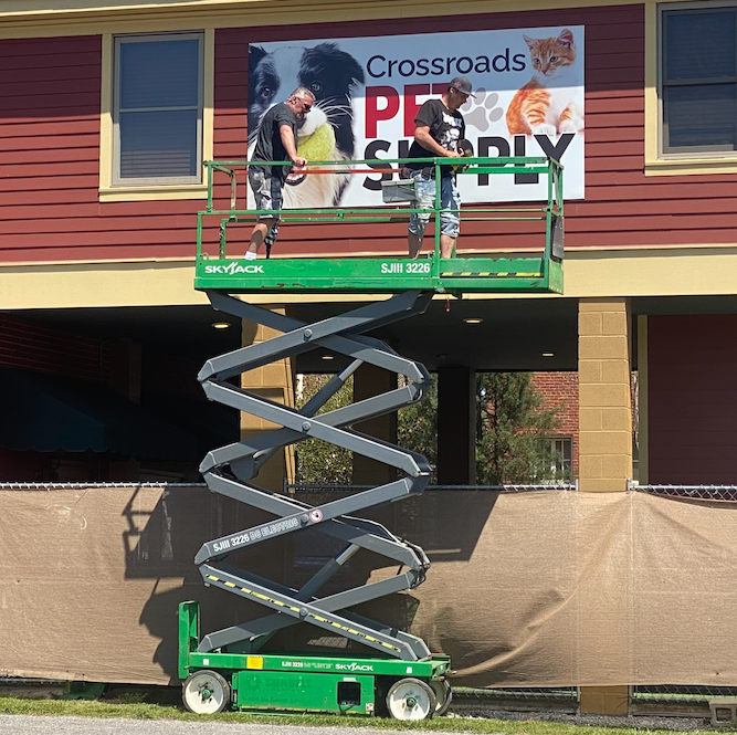 CrossRdsCampus's tweet photo. You won't have trouble finding our store now that we have a HUGE sign. We have a large selection of toys, treats, top-quality pet food, and adoptable puppies and kittens.
#petcare #dogs #cats #nashville #pets #615 #dogsofnashville #catsofnashville #dogmom #catmom #shop #fun https://t.co/XonaR4TIWp
