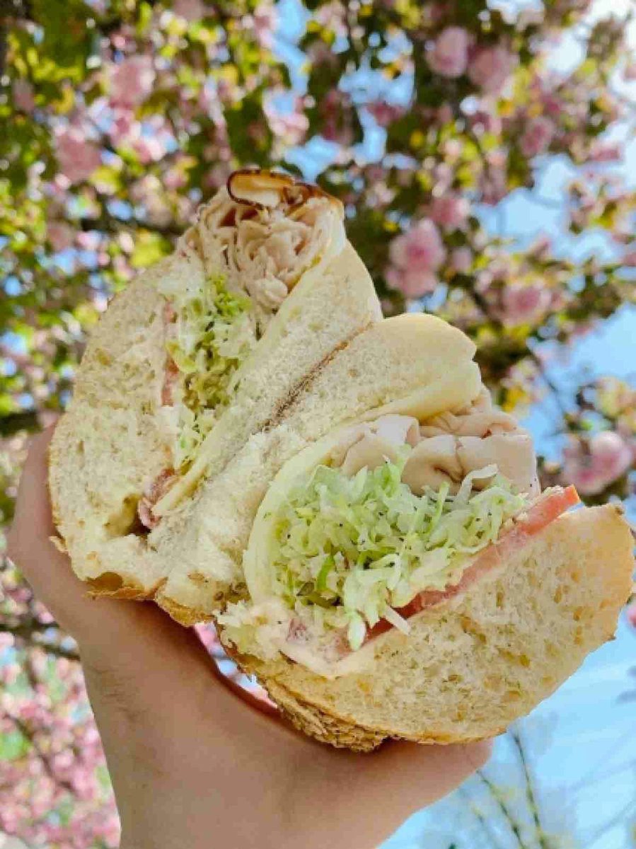 PrimoHoagies's tweet photo. Spring is in the air ๐ท
And so are fresh hoagies ๐ Get yours today
#primohoagies #makeitprimo #hoagies #primoperfect #spring https://t.co/QiiYL4A0V0