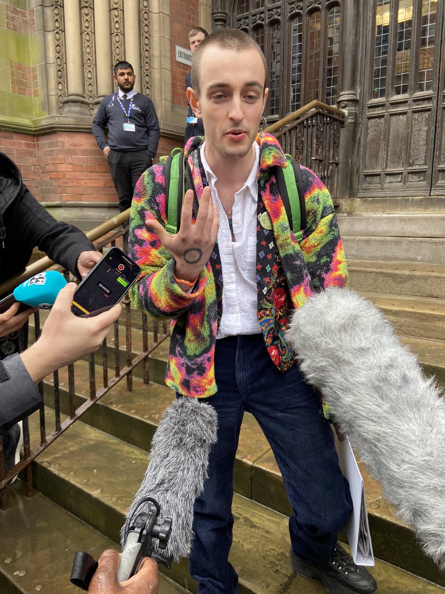 Steph Oliver tweet media