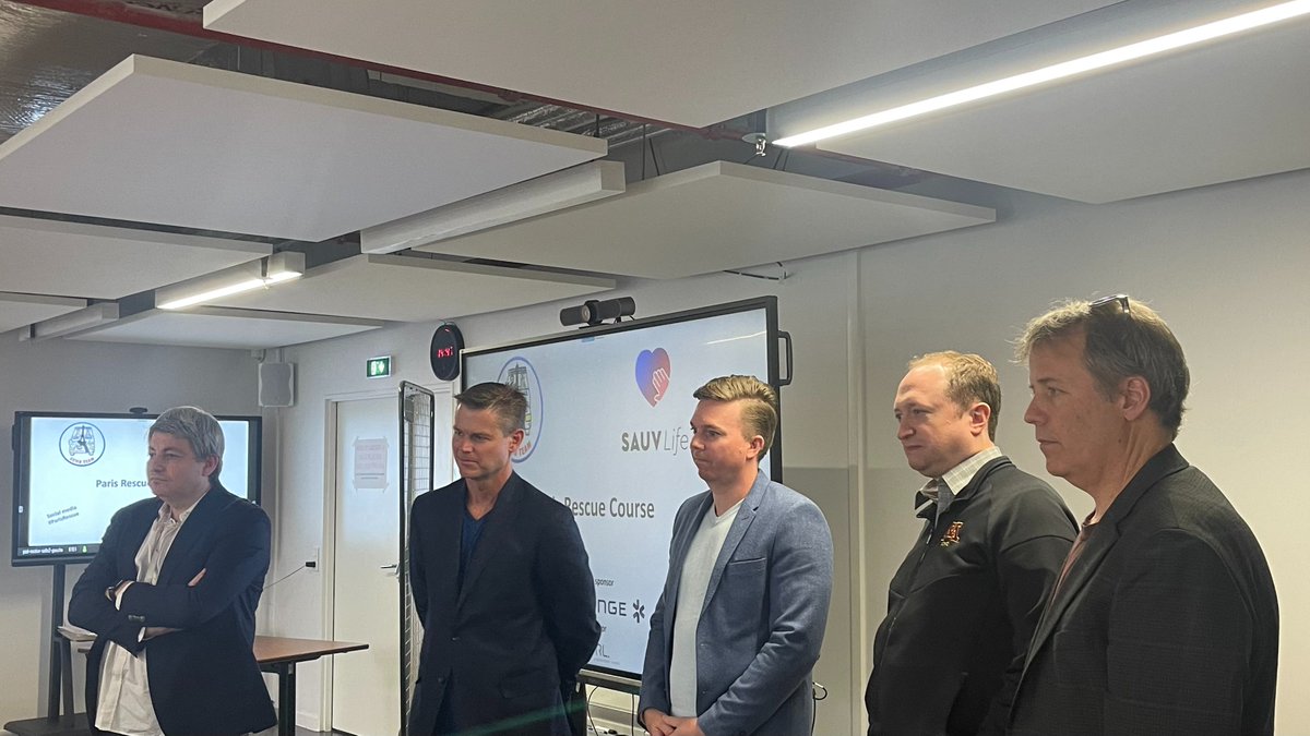 M Velia Antonini (@foamecmo) on Twitter photo 🫀How to set up #ECPR program? 🇫🇷 🇺🇸🇦🇺 panel discussion at #ParisRescue
<a href="/LionelLamhaut/">Lamhaut</a> with <a href="/ZackShinar/">Zack Shinar</a> <a href="/edecmo/">ED ECMO Project</a> <a href="/IhleJosh/">Josh Ihle</a> <a href="/JonMarinaro/">jon marinaro</a> <a href="/jason_bartos/">Dr. Jason Bartos</a>
At start, be strict with inclusion criteria, as you need survival to have people/managers following you! Lamhaut L 🚑 <a href="/samudeparis/">SAMU de PARIS</a> 🫀How to set up #ECPR program? 🇫🇷 🇺🇸🇦🇺 panel discussion at #ParisRescue
<a href="/LionelLamhaut/">Lamhaut</a> with <a href="/ZackShinar/">Zack Shinar</a> <a href="/edecmo/">ED ECMO Project</a> <a href="/IhleJosh/">Josh Ihle</a> <a href="/JonMarinaro/">jon marinaro</a> <a href="/jason_bartos/">Dr. Jason Bartos</a>
At start, be strict with inclusion criteria, as you need survival to have people/managers following you! Lamhaut L 🚑 <a href="/samudeparis/">SAMU de PARIS</a>