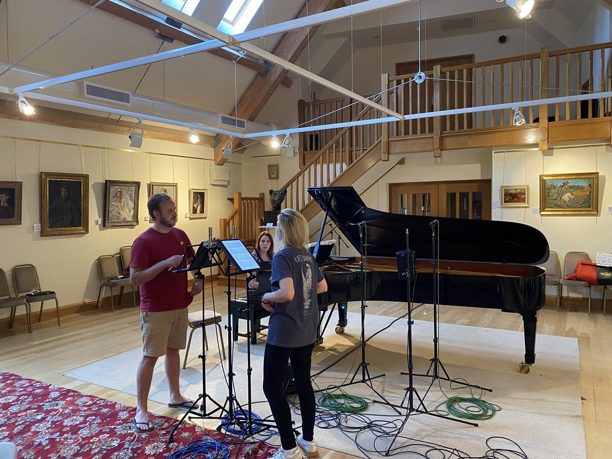 LucyCQ's tweet photo. Last couple of days have been listening to the final master of my debut lieder album with @ChampsHill with the outstanding @rowan_pierce and @julienvmnz Choosing album cover, writing foreword + programme notes&amp;translations by Richard Stokes! Released this Autumn. Beyond thrilled! https://t.co/iSZEa4087G