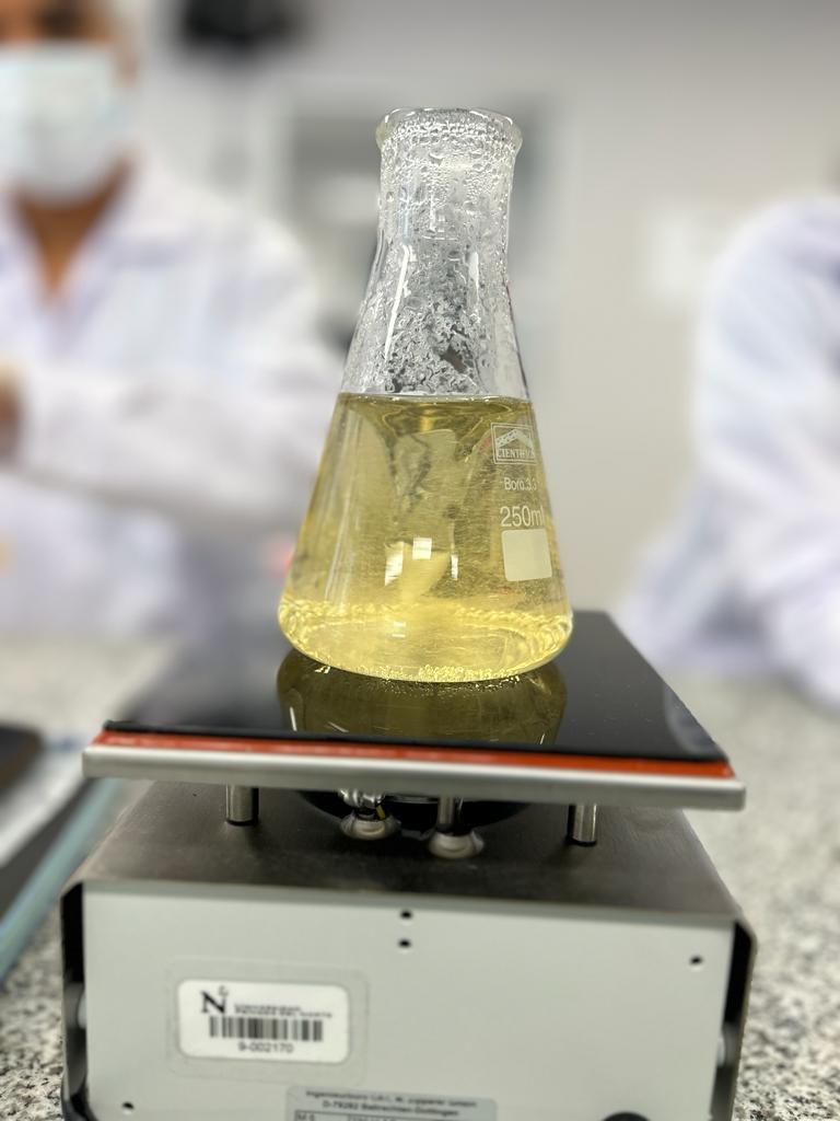 NUTRIBIOLOGOS's tweet photo. Técnicas de microbiología estamos con el PCA https://t.co/zM2gaIGWaG