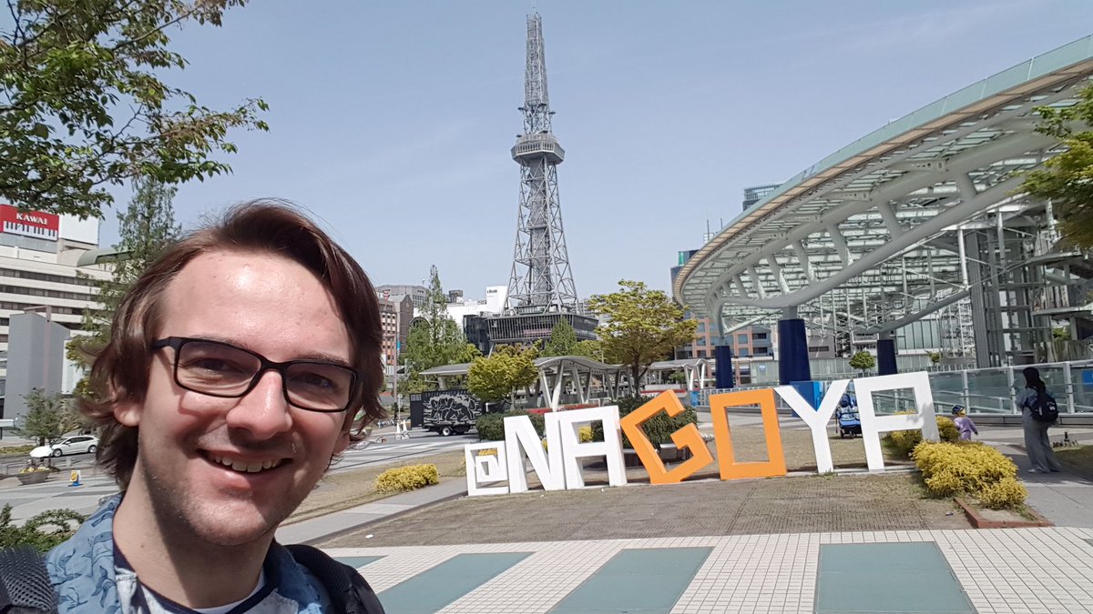 Kaadzik's tweet photo. Finally did the "must have tourist photo", Nagoya edition https://t.co/JGQ2j94mdn