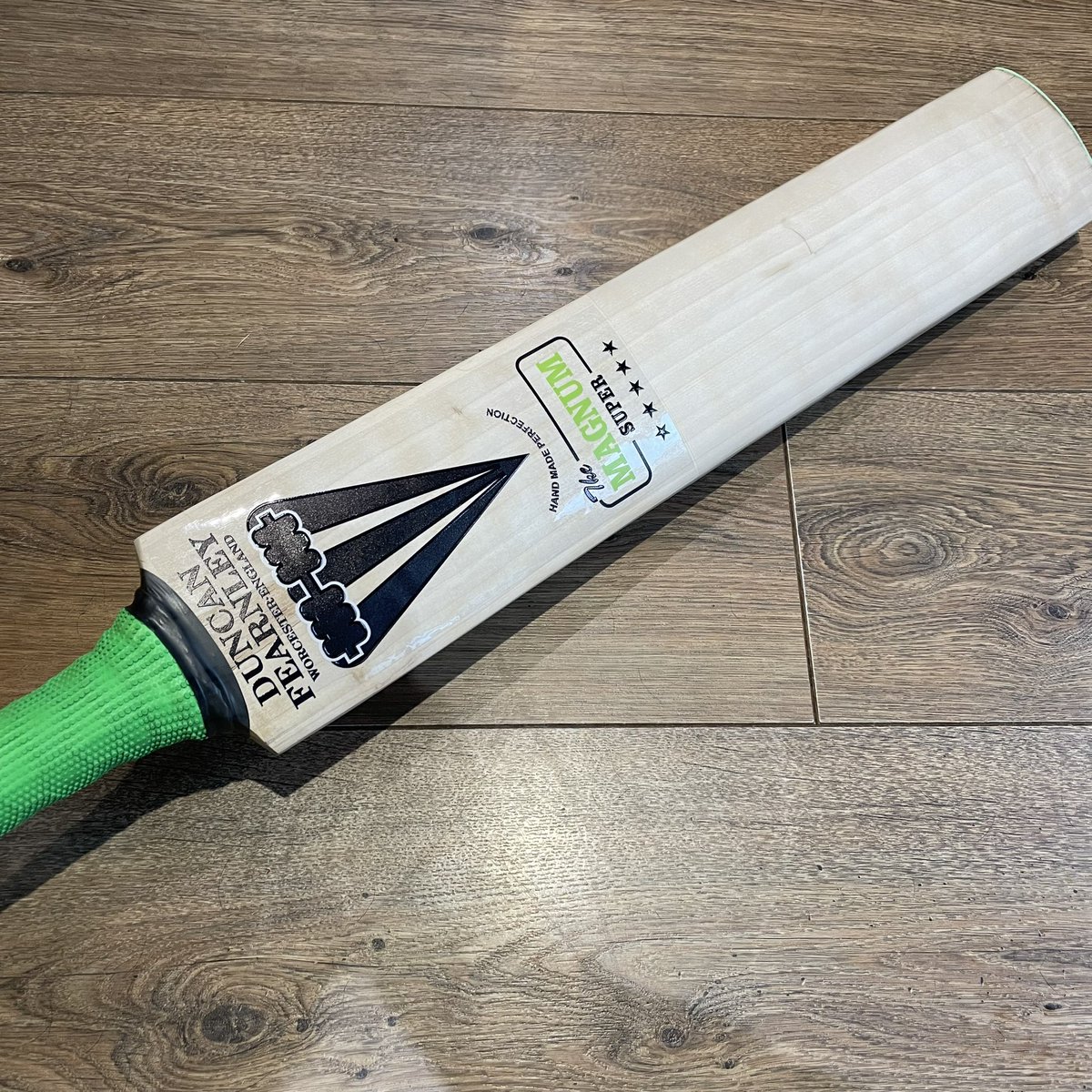 Z10Cricket's tweet photo. Refurb done for @ChurchtownCC bowler and sponsor Ryan Hughes of Hairden Southport. Should channel the inner Botham with these stickers https://t.co/0hNHou6uCE