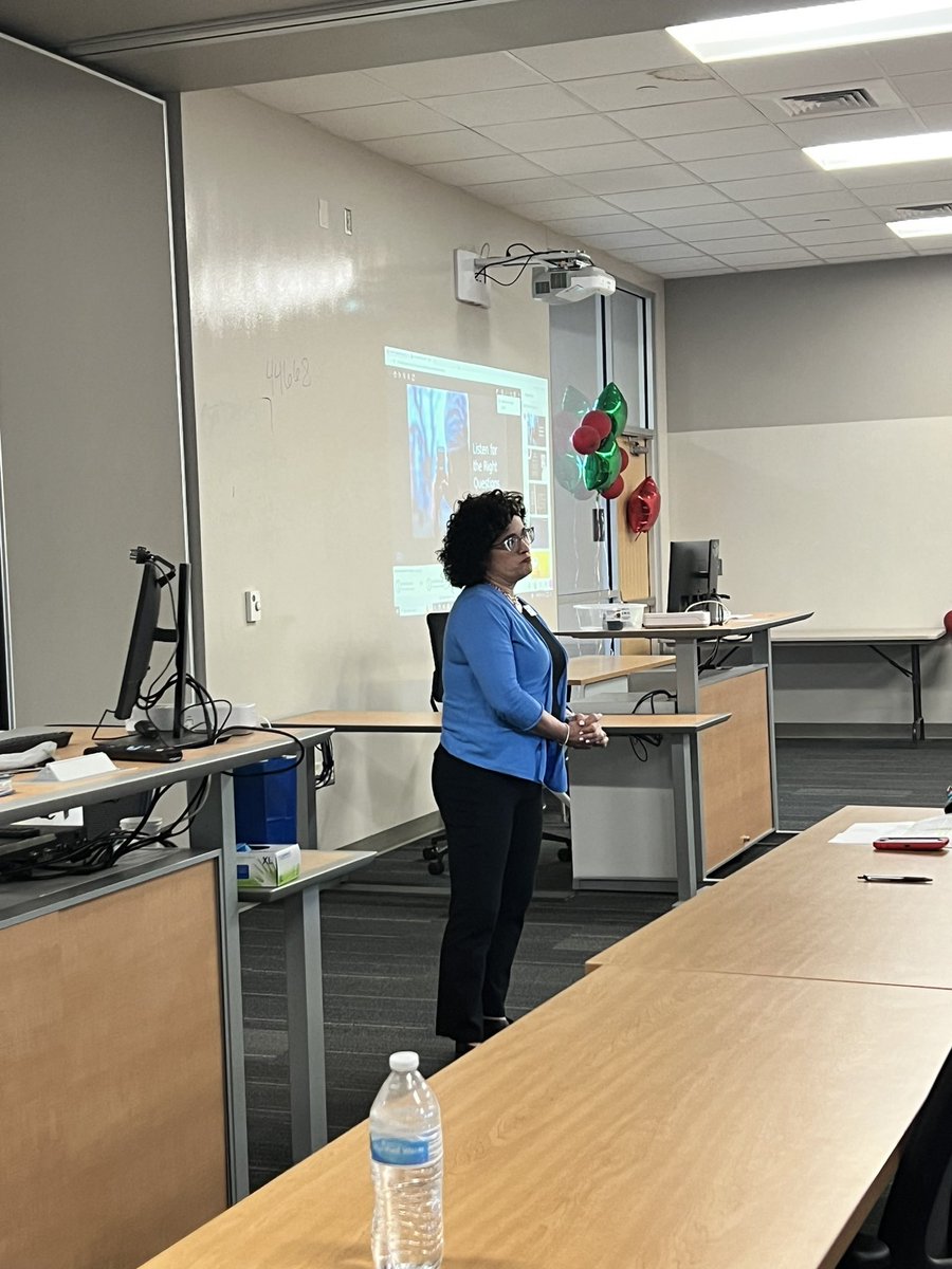 Listen for the Right Questions! Gaining knowledge! <a href="/Latimer1Kristi/">Dr. Kristi Latimer, Ed.D.</a> <a href="/cjquintela41/">charles quintela</a> <a href="/AlmudenaAR2/">Almudena Aguirre-Romero</a> #OCLearns23 #OCLSLeaders