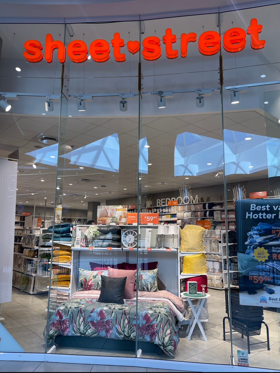 CosmoMall's tweet photo. Visit @SheetStreetZA this weekend and find all your must-haves at affordable prices📷
#CosmoMall #SheetStreet #homewear #bedding #bedroomdecor https://t.co/11KaPM7F11