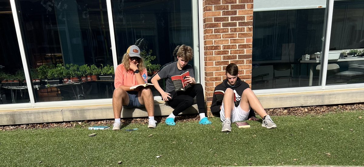 Ms. Everitt (@everittms) on Twitter photo No reason why, on this beautiful day, our freshmen can’t learn outside… <a href="/MarysvilleECHS/">Marysville STEM Early College High School</a> No reason why, on this beautiful day, our freshmen can’t learn outside… <a href="/MarysvilleECHS/">Marysville STEM Early College High School</a>