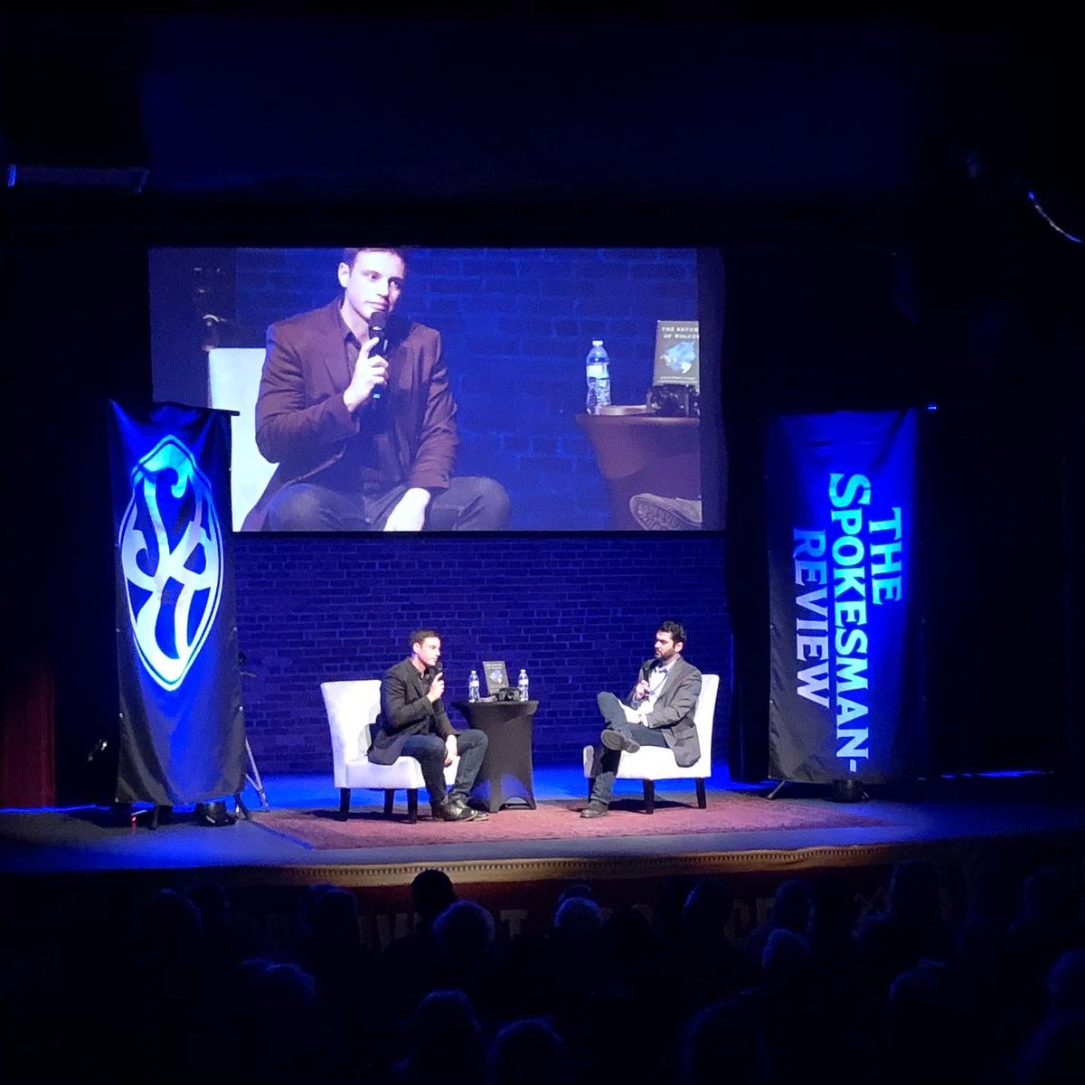 Auntie's Bookstore tweet media