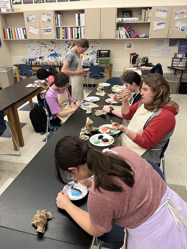 ElkhornPS_ERMS's tweet photo. Positivity Posse is spreading kindness by painting kindness rocks. Keep a look out for these treasures outside ERMS #EPSAchieves #WeAreRidge https://t.co/afAe6AySFV