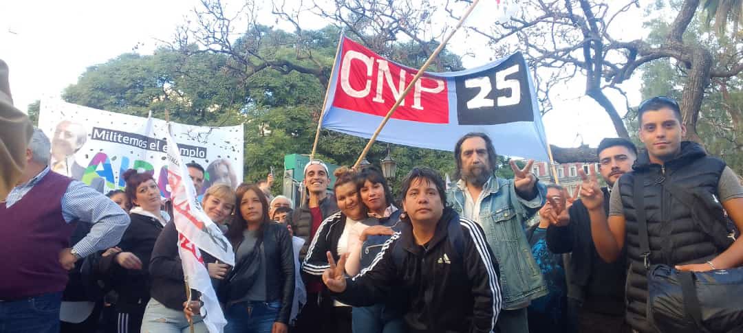 CNP25DEMAYO's tweet photo. Ayer 13/4 marchamos contra la corte suprema,  la reforma judicial y por @CFKArgentina presidenta! https://t.co/DRr2nYU6mA