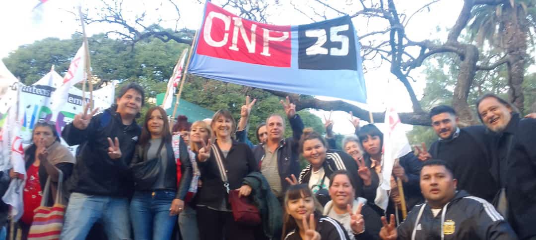 CNP25DEMAYO's tweet photo. Ayer 13/4 marchamos contra la corte suprema,  la reforma judicial y por @CFKArgentina presidenta! https://t.co/DRr2nYU6mA