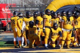 Q_Pendelton's tweet photo. I will be at Graceland university tomorrow!! @GracelandFB  @GracelandU @DNorthFootball @AdamHite55 @CoachRodRyles https://t.co/fBMZ2qPsHb