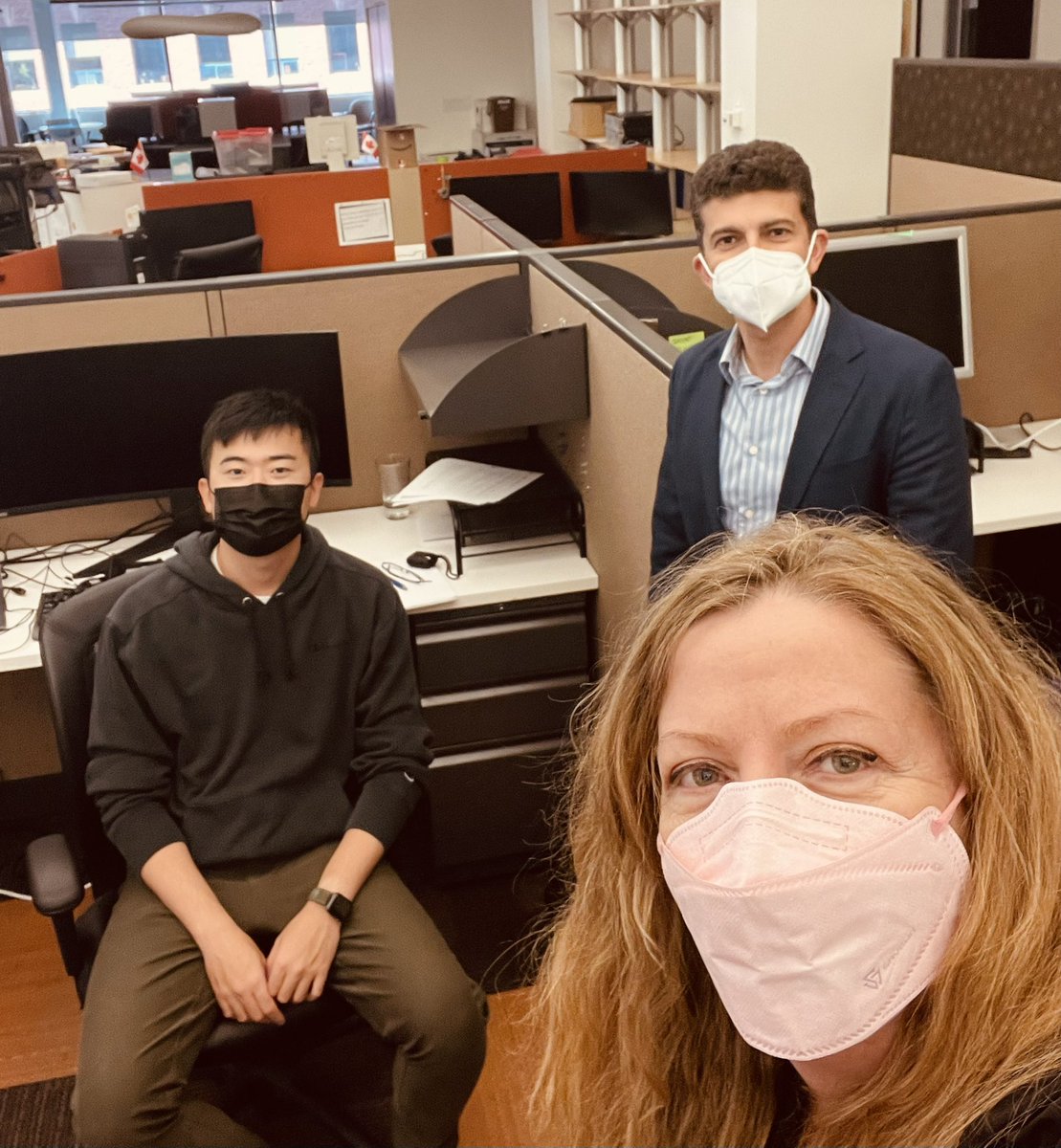 MiaJAndrews's tweet photo. @keetmuise Hi. I’m Mia. As an owner and exec of a software company I know that covid can affect our most important assets — employees’ brains! 

My policies impact 70+ people &amp; their families, so we WFH &amp; when meeting have strict masking and HEPA rules.  Healthy staff=Business101 #askbvmia https://t.co/IU7cjMhpNN