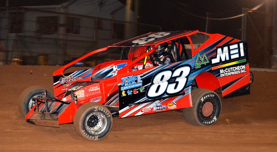 StevieParis2's tweet photo. 🔶 Brian Swartzlander 🔶
▫️ Big Block Modified Driver
▫️747 Career Starts
▫️162 Wins
▫️469 Top 5’s
▫️589 Top 10’s
ℹ️: According to 👉🏻 https://t.co/th7WZfHw0n (Up to 2022)
- More in the comments: 👇
📸: Rick Rarer | #BigBlockModified | #Motorsports | #Racing | #DirtRacing https://t.co/lpUHNTNOsh