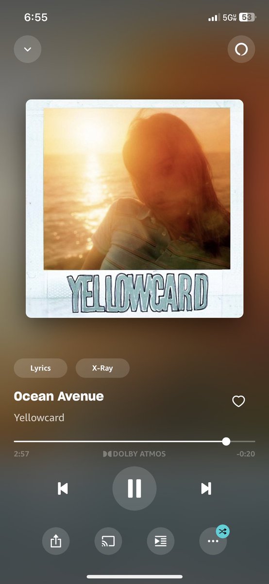 C_Dudeck's tweet photo. Started my day off with @Yellowcard turned all the way up in my headphones while at the gym. Let’s go Friday! #yellowcard #irememberthelookinyoureyes #oceanave https://t.co/rQDhdGwUaZ