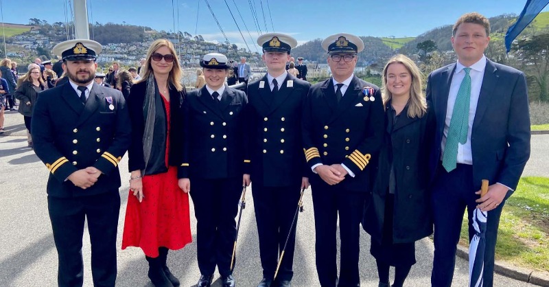 RoyalNavy's tweet photo. What a proud moment! 

Sub Lieutenant Charlotte Heley led the Ceremonial Guard at @DartmouthBRNC as her younger brother Thomas ended his training.
