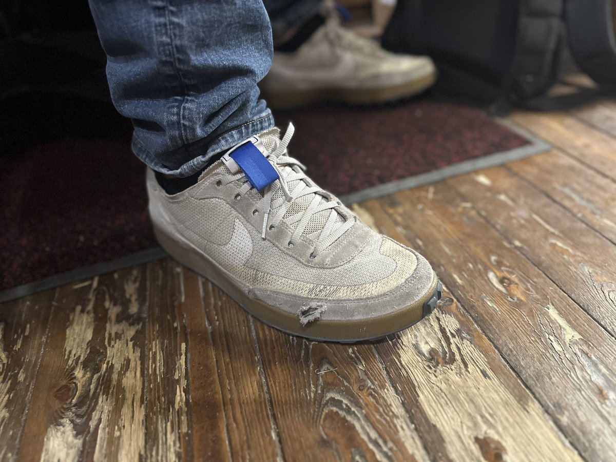 itsmejavier's tweet photo. Ayooooo @tom_sachs, y’all sell a patch kit?!?! 😄😄😄

#Wearyourkicks
# https://t.co/twOynK9E3A