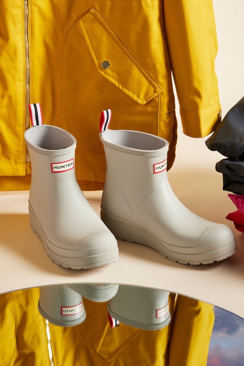 ☂️Embrace the downpours and make a splash this spring with striking wellington boot styles from the best rainwear brands including Hunter, Joules and Stutterheim: bit.ly/3GBfGoD