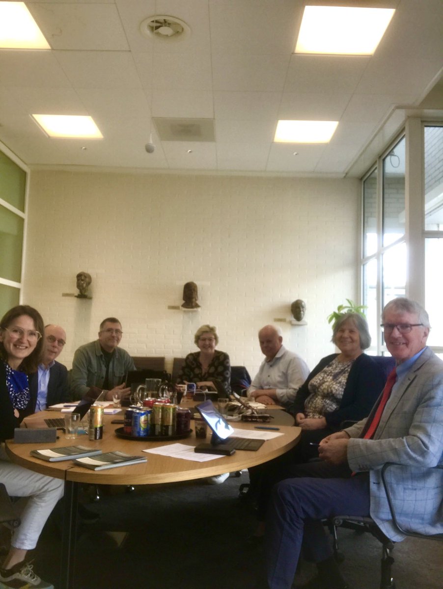 Het bestuur van het Kennispunt is te gast bij ⁦<a href="/WinniePrins/">Winnie Prins</a>⁩ in Zeewolde. Plannen maken voor de meerjarenstrategie :-) ⁦<a href="/DavidSchalken/">David  Schalken</a>⁩ ⁦<a href="/JandeKoning1/">Jan de Koning MCM</a>⁩ ⁦@RicusTiekstra⁩ ⁦<a href="/pelamers/">EmmyLamers</a>⁩ Hendrik Westerbeek