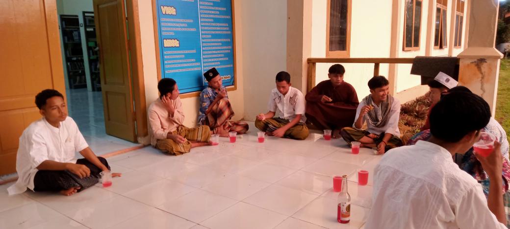 abuziyad02's tweet photo. Buka puasa terakhir bareng mereka
Besok mereka akan pulang utk lebaran bareng bersama orgtua mereka🥲.

Temen2 kita bantu mereka yukk
Utk biaya ongkos mereka, kita ringankan beban orgtua mereka karna bagi mereka uang 300rb tdk lah kecil.

300rb/santri https://t.co/TQjfP5nFEn