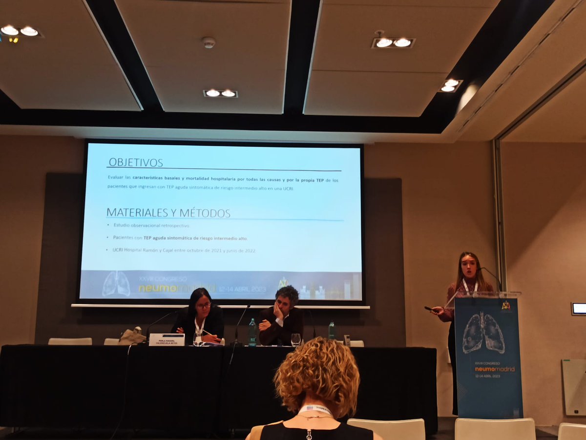 HrcServicio's tweet photo. Tarde de póster compartiendo con nuestros compañeros los resultados de nuestra investigación en el 🏥 #CongresoNeumomadrid @NeumoMadrid https://t.co/xGKxdbNorh