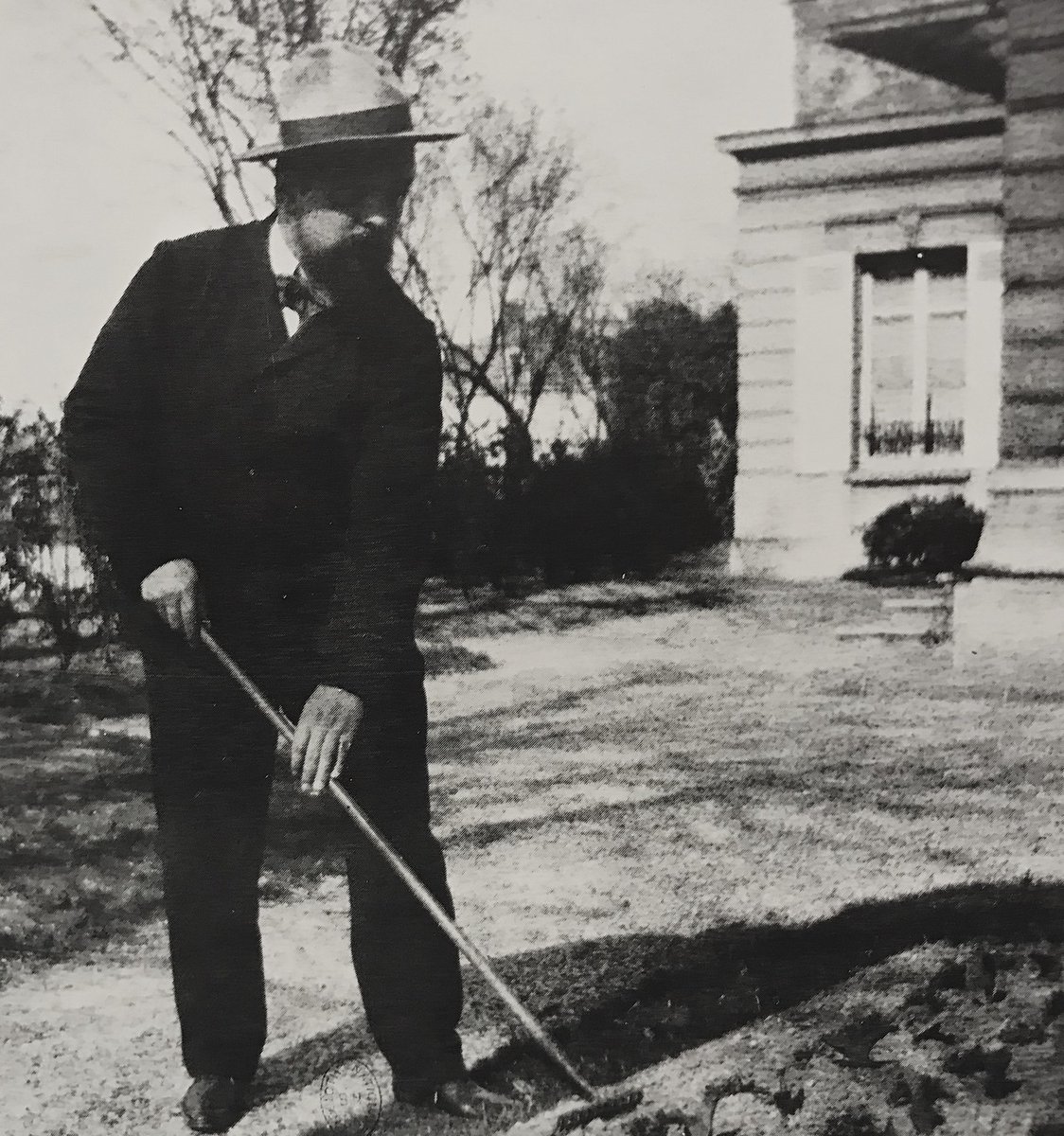 NormalComposers's tweet photo. Claude Debussy gardening. https://t.co/0M97ufYtSk