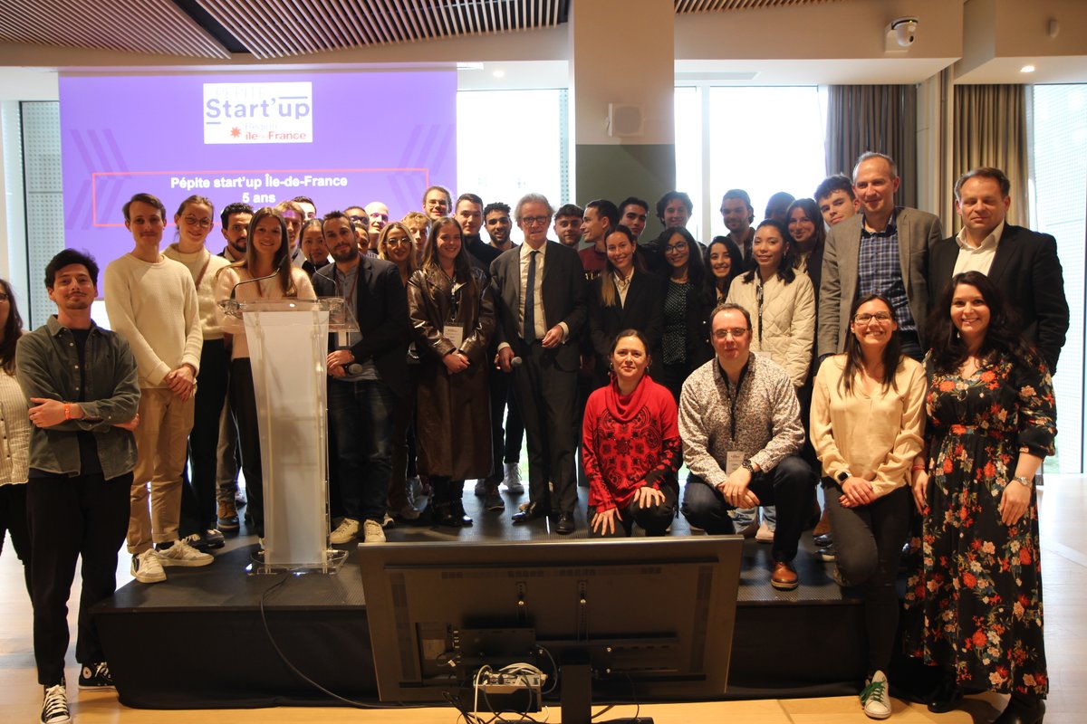 iledefrance's tweet photo. #PépiteStartUp | Depuis en 2017, 1⃣1⃣ promotions représentant 2⃣5⃣3⃣ projets et 4⃣6⃣1⃣ étudiants entrepreneurs ont suivi ce programme.

De belles histoires en ont émergé, au point de devenir des références dans l’écosystème start-up.

Bravo à tous les projets Pépite ! 👏👏 https://t.co/31MDmieJuJ
