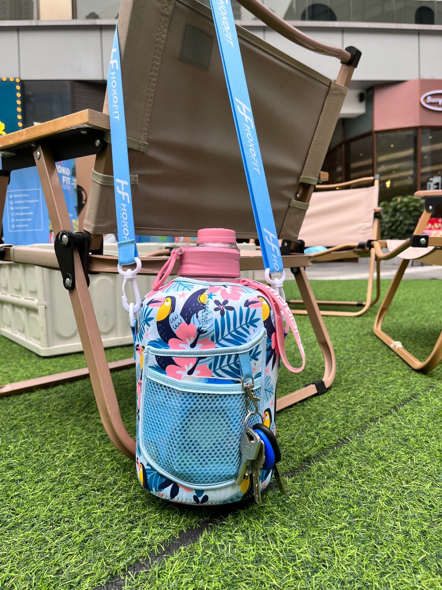 Thehokofit's tweet photo. Listen to what our customers say👂
"I was looking for a large water bottle that I could take with me on my daily commute, and the Hokofit gallon water bottle has been perfect!" ❤️❤️❤️
#fitness #motivation #thehokofit #waterjug #waterbottle #likesforlike #mybottle https://t.co/U4gkSukiZr