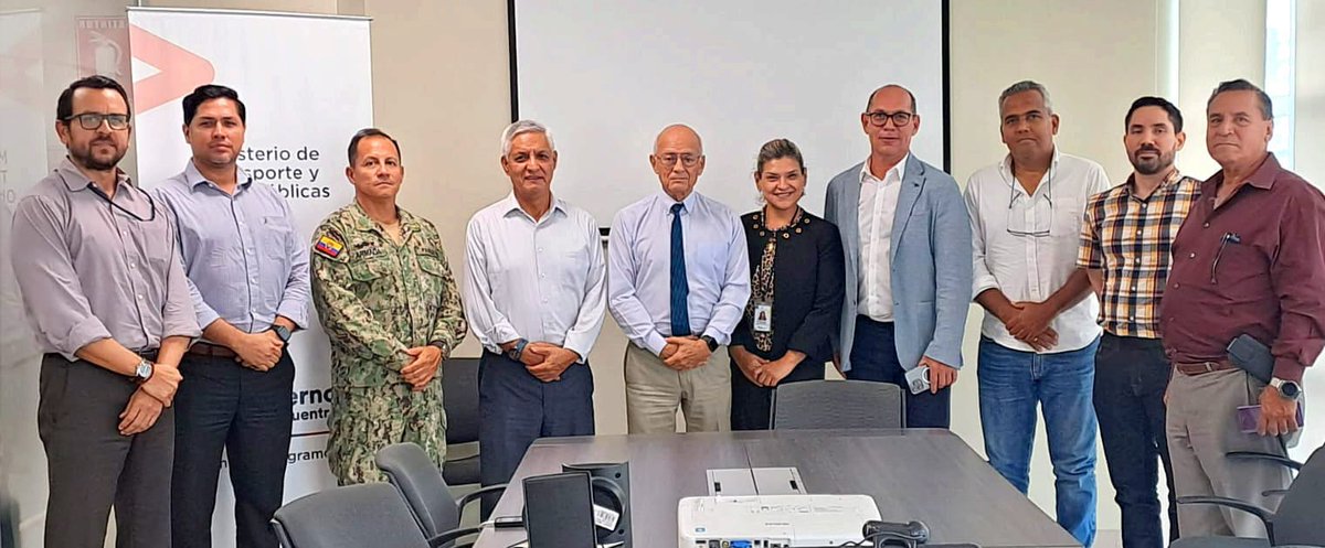 CamaraMaritimaE's tweet photo. ➡️📣| Autoridades de #Camae, participaron de una reunión presidida por representantes de la Subsecretaría de Puertos y Transporte Marítimo y Fluvial #SPTMF, para analizar la situación que atraviesa el Puerto de Esmeraldas. https://t.co/lDzieIVqpa