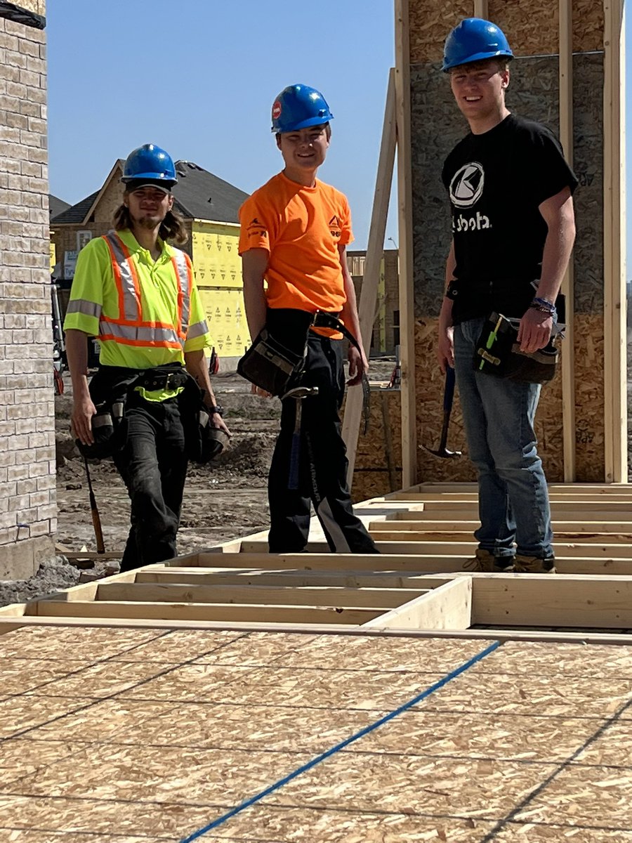 DSBNhomebld's tweet photo. Perfect weather for house framing!
Thanks to @MountainviewHms for supporting our program!
@dsbn @port_high @DsbnTechnology https://t.co/q5XJhNNDuy