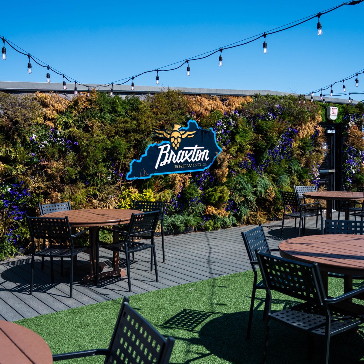 Nothing beats a perfect day spent on the rooftop of Braxton Brewing, soaking up the sun and sipping on a cold brew. It's moments like this that remind us to slow down, take a breath, and enjoy the simple things in life. Stop by today and check it out ☀️🍺 #RooftopViews #Braxton