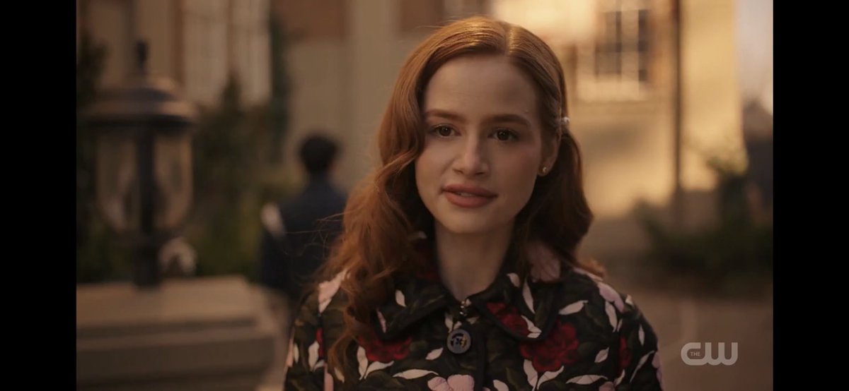 chonipooh33's tweet photo. Toni perspective on her and Cheryl’s arc this season is everything, just give me a scene where Toni suddenly starts to “ignore” Cheryl, Cheryl gets frustrated that toni hasn’t given her any acknowledgment when she’s been wooing and teasing her for weeks. https://t.co/IFgFSzX7Z1