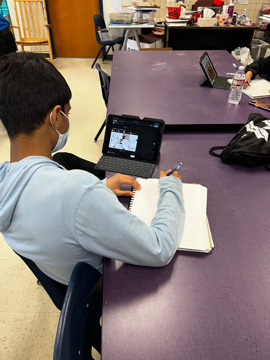 Thanks, <a href="/cvmsart/">CreekValleyART</a> for allowing us in your classroom as Ss use Keynote on iPads to brainstorm ideas for tiny houses. Ms. Brazell used Apple Classroom to manage her class and show what students are working on. <a href="/AppleEDU/">Apple Education</a> <a href="/DigitalLISD/">LISD Digital Learning</a> #lisdlandt <a href="/CreekValleyMS/">Creek Valley Middle School</a>