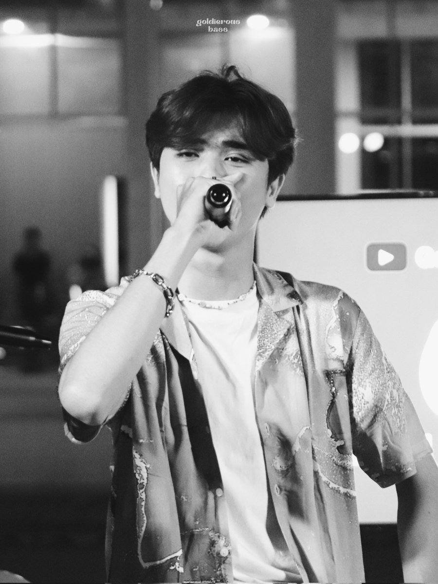 goldierous_bass's tweet photo. 230413 NEVEL AT SARINAH

cakep bgt bang 🫠

#DEARYL #NEVEL @Dearyl_Rmdhn @official_nevel https://t.co/FG440rjFGA