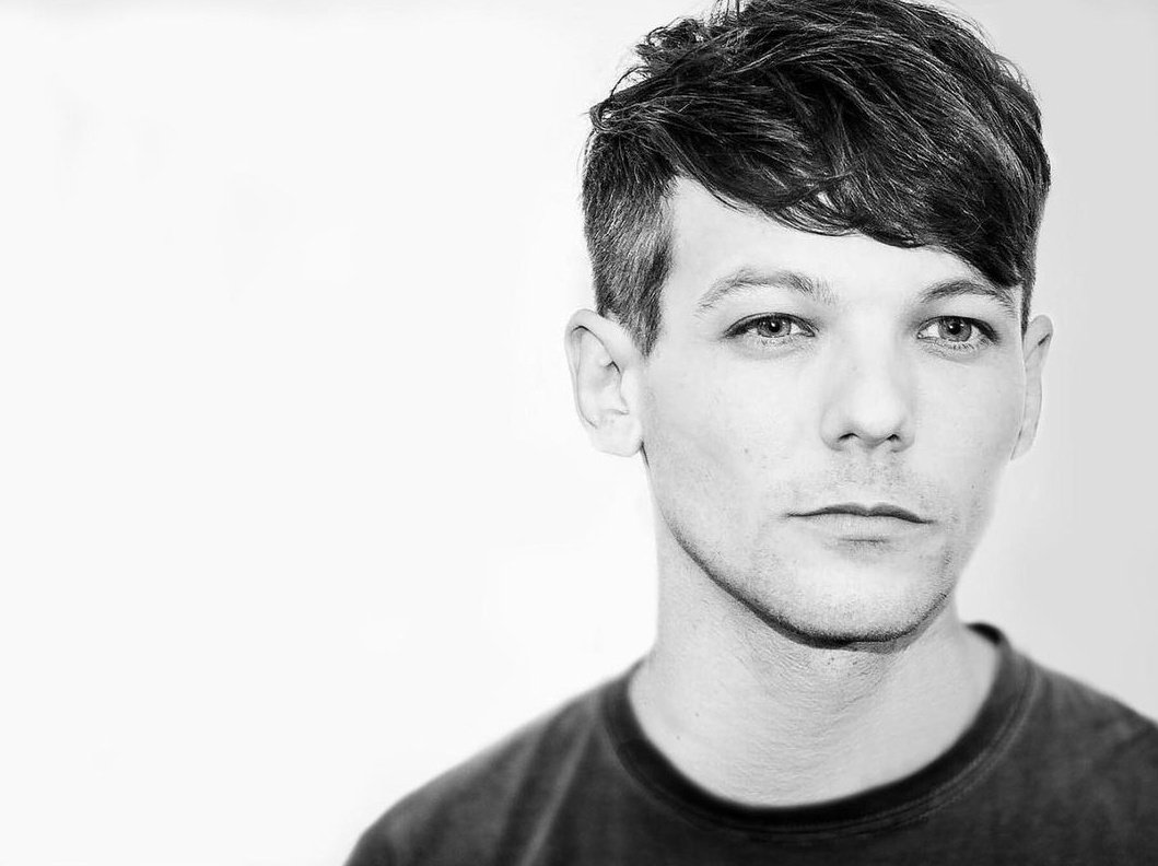 LouisArgHQ2's tweet photo. Louis fotografiado por Mark Kaye en 2017 💘

©️markkayephotography https://t.co/GekoXx5zzF