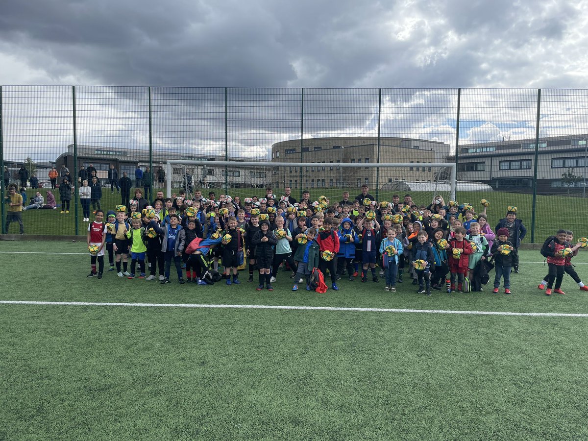 EASTER CAMP CONCLUSION What a week!! 😃 - 150 players - 9 lead coaches - 9 young volunteers - 168 smiling faces! Thanks so much for everyone who attended our biggest camp ever - we hope you had as much fun as we did! Enjoy your football gift and hope to see you again soon!