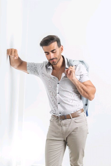 Que no sean todo chicas!

Guapete <a href="/jonathan_teruel/">Jonathan Teruel</a> , eh? 

Hacemos fotos? estudio o exterior? Pa linkedin? Pa tinder? pa lo que sea!!

#tenerife #prophotographer #fotografoprogesional #estudio #fondoblanco #clavealta #highkey #canarias #fotografotenerife instagr.am/reel/CrBOyThAQ…